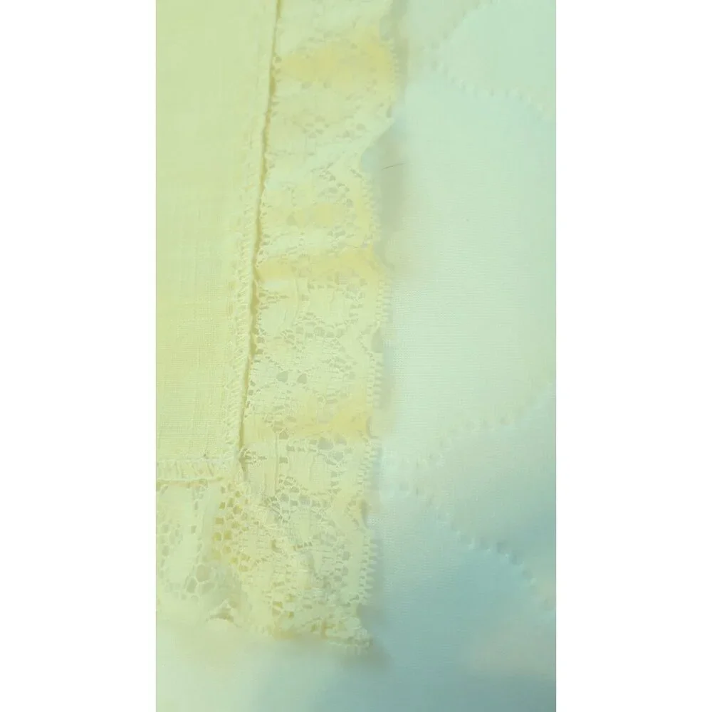 Set of 4 Vintage Lace Trim Linen Cloth‎ Napkins Pale Yellow 16